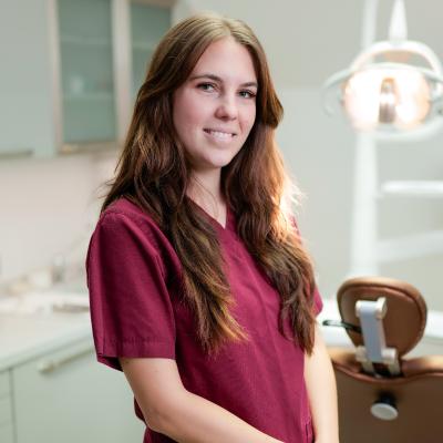 Dr. Bühner Patrícia