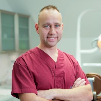 Dr. Matos Márton